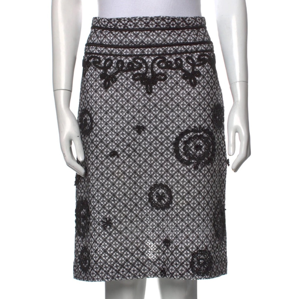 Badgley Mischka Size 8 Black White Cotton Floral Eyelet Lace Knee Length Skirt